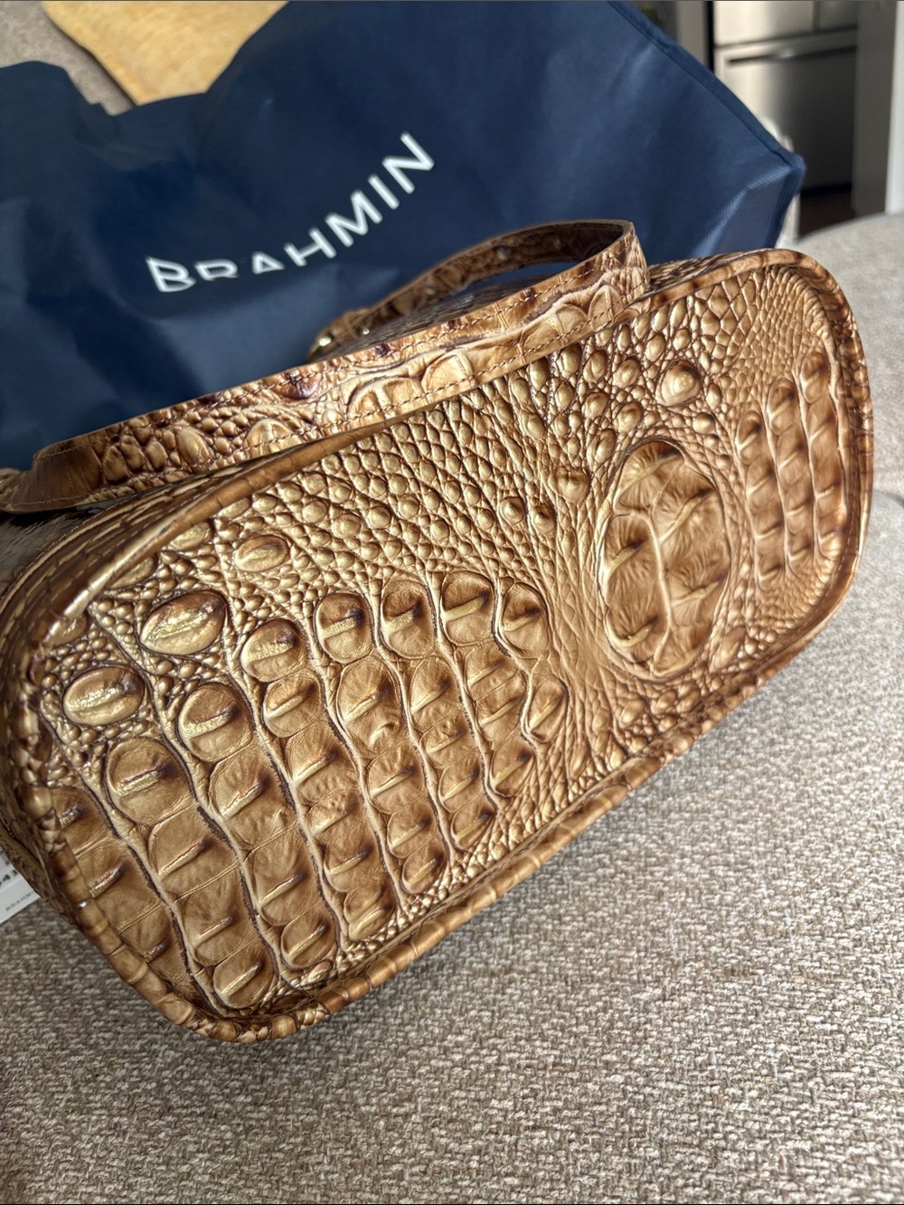 🔥 🔥 🔥 Brahmin Cognac Python-Embossed NWT Shoulder Bag - Picture 5 of 14